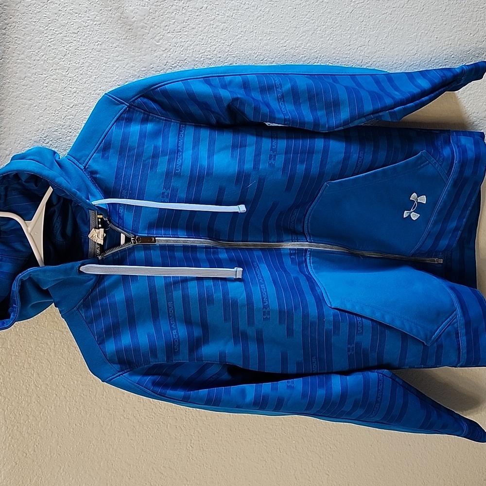 UNDER ARMOUR SWEATSHIRT